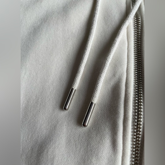 H&M vest - Picture 5 of 10